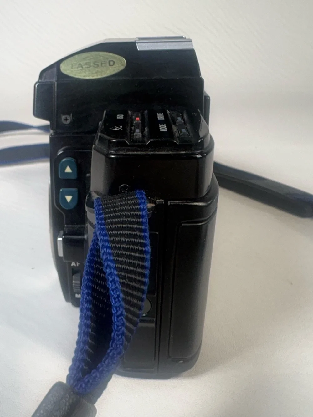 Minolta Maxxum 7000 AF 35mm SLR Camera with 28-80mm f/3.5-5.6 AF Lens